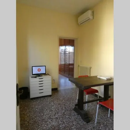 Casa Storica E Confortevole Empoli Exterior foto